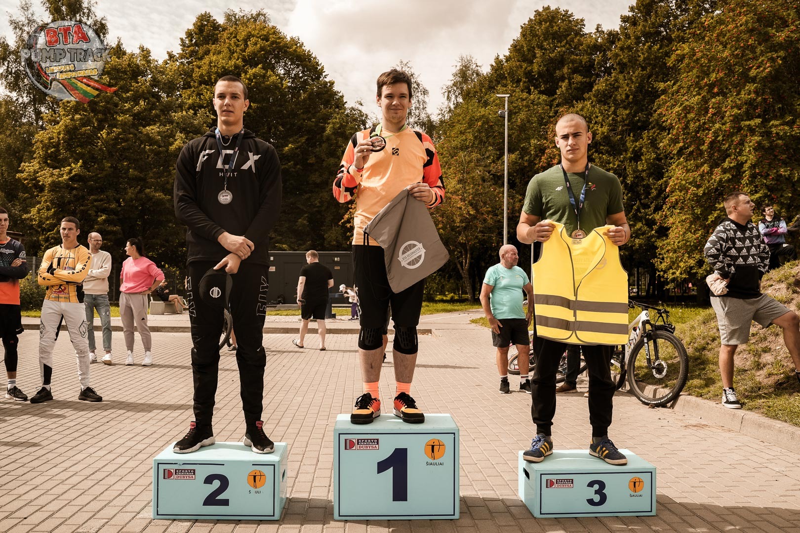 t24-bta-pump-track-lietuvos-c-empionatas-2024-siauliai-podium-small