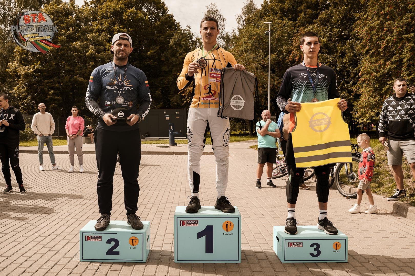 t25-bta-pump-track-lietuvos-c-empionatas-2024-siauliai-podium-small