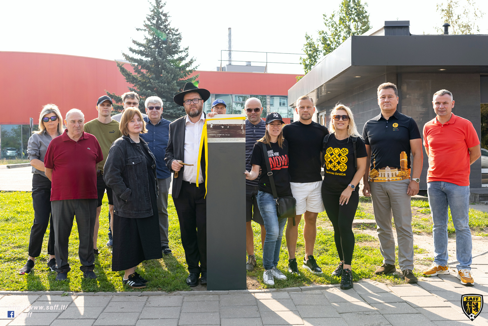 Šiauliuose pristatytas dekoratyvinis akcentas, žymintis pirmojo Šiaulių stadiono vietą