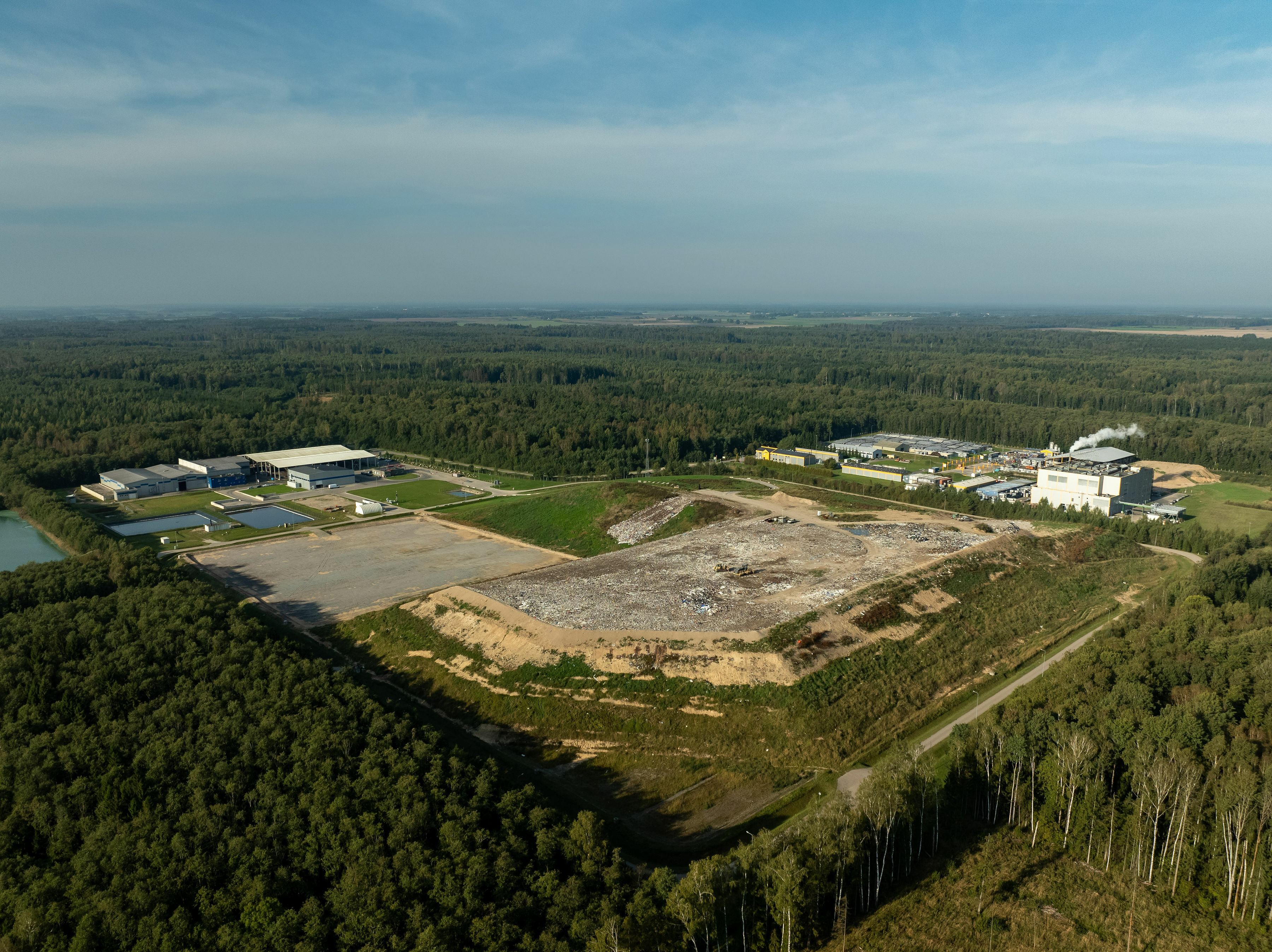 Baigta įrengti ir pradėta eksploatuoti ketvirtoji Šiaulių regiono sąvartyno sekcija